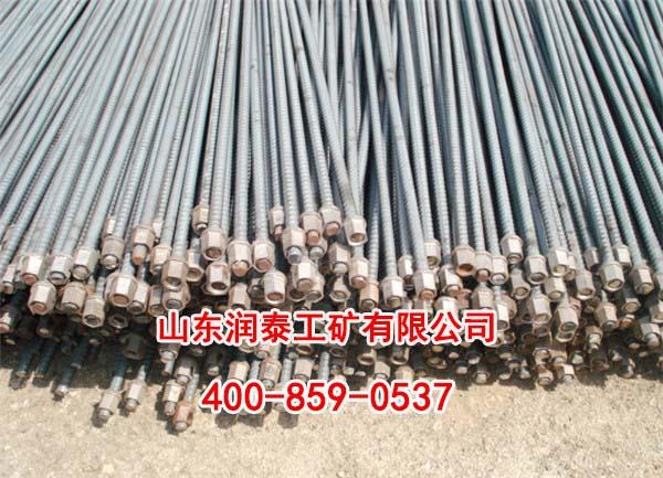 右旋锚杆也称等强螺纹钢锚杆，是测定锚固力的一种工具